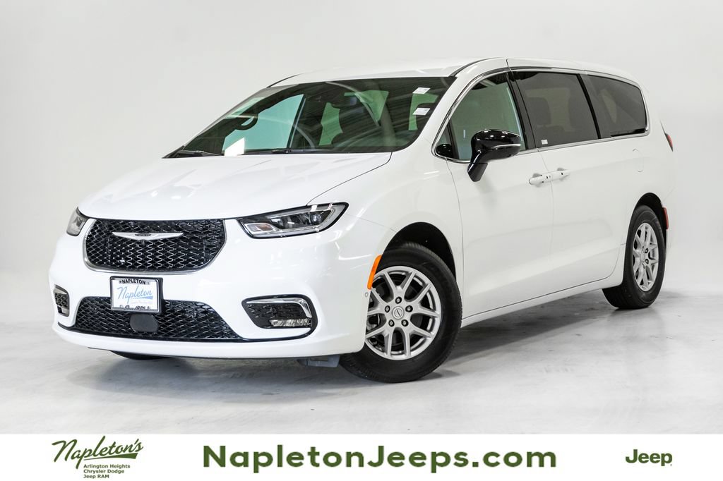 New 2026 Chrysler Pacifica Select FWD image 1