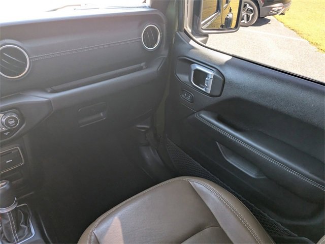 Used 2021 Jeep Wrangler Unlimited Sahara image 16
