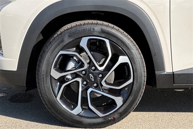 New 2026 Chevrolet Trax RS w/ Sunroof Package image 36