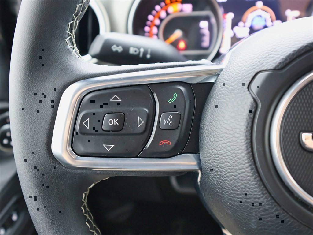 Used 2023 Jeep Wrangler Sahara image 25