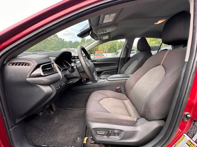 Used 2020 Toyota Camry LE FWD image 24