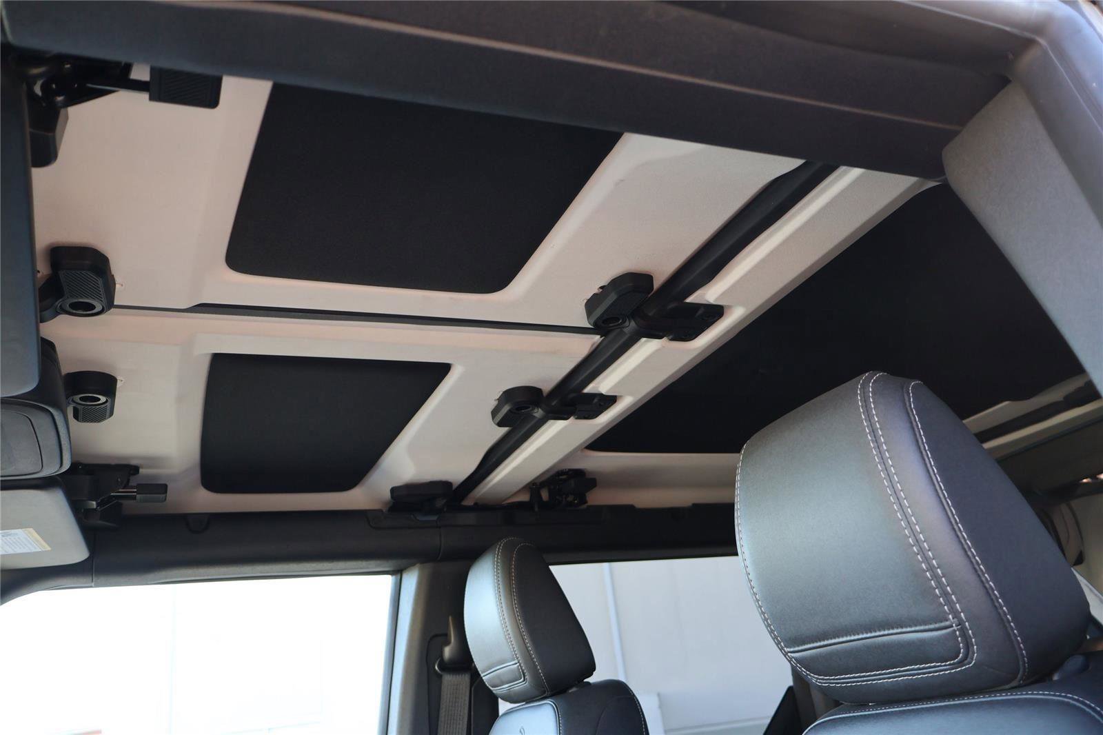 Used 2025 Ford Bronco Badlands image 16