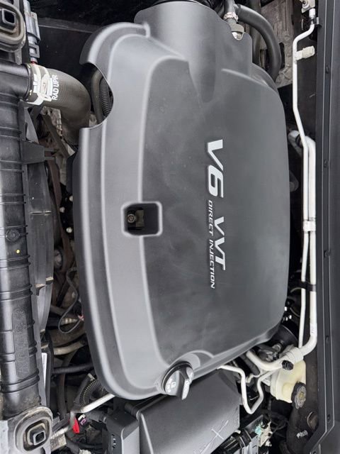 Used 2017 GMC Canyon SLE w/ All Terrain X Package image 33