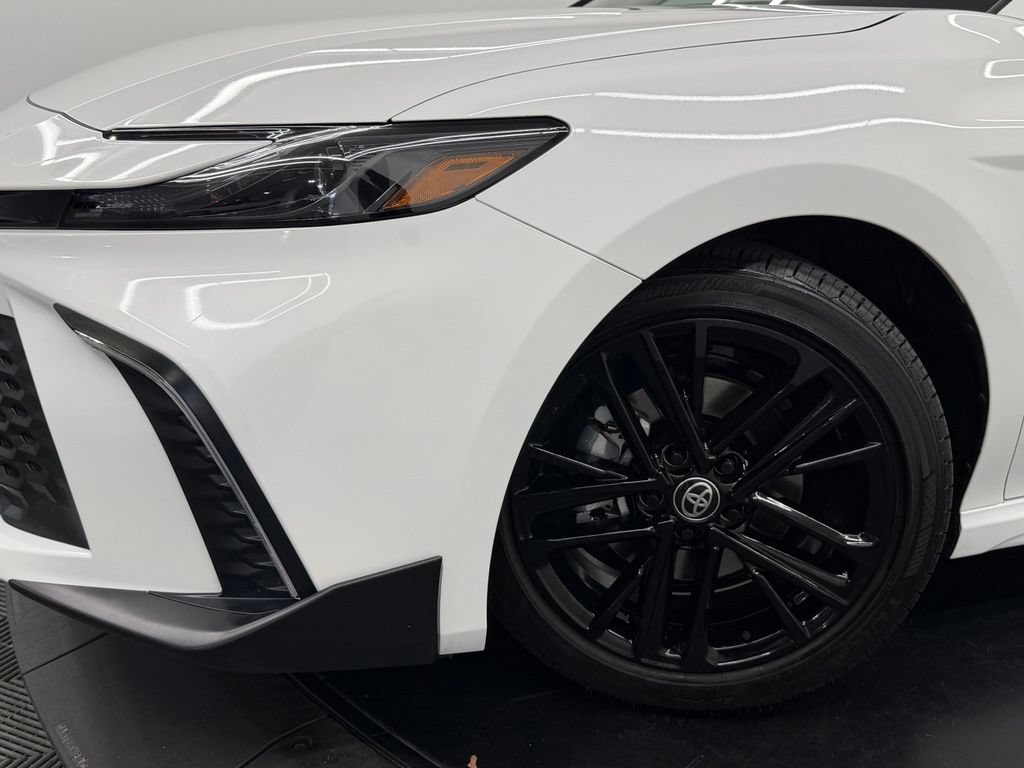 Used 2026 Toyota Camry SE FWD image 5