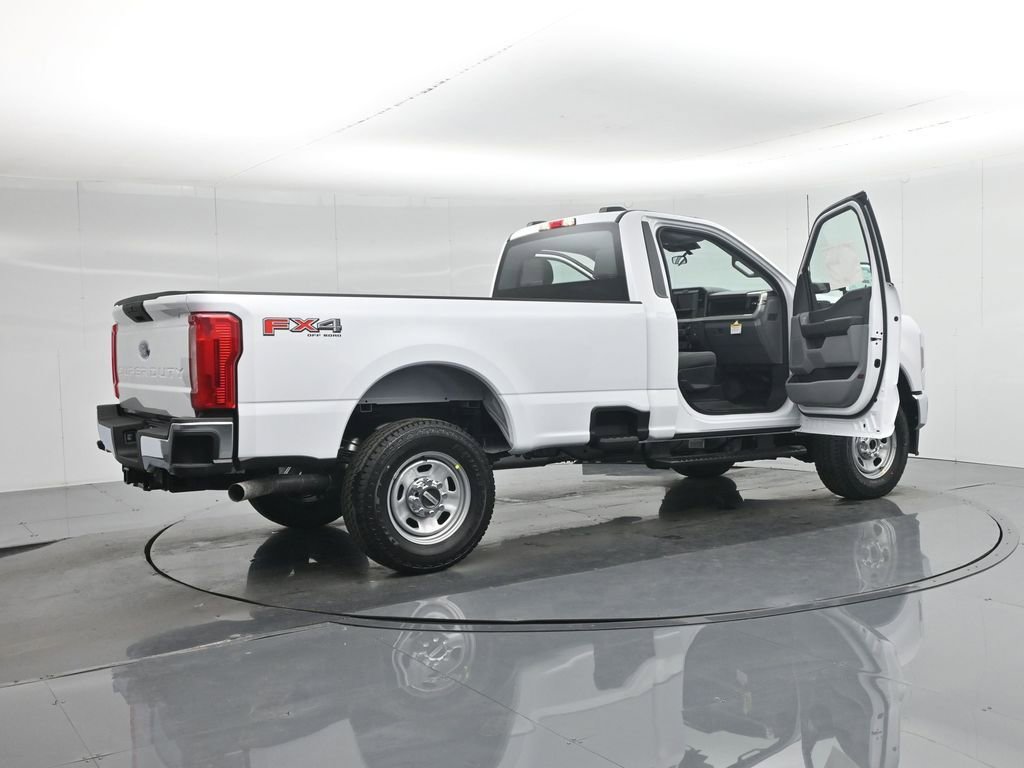 New 2026 Ford F350 XL w/ FX4 Off-Road Package AWD/4WD image 5