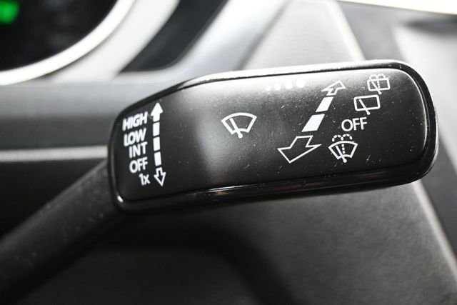 Used 2021 Volkswagen Tiguan SE R-Line FWD image 26