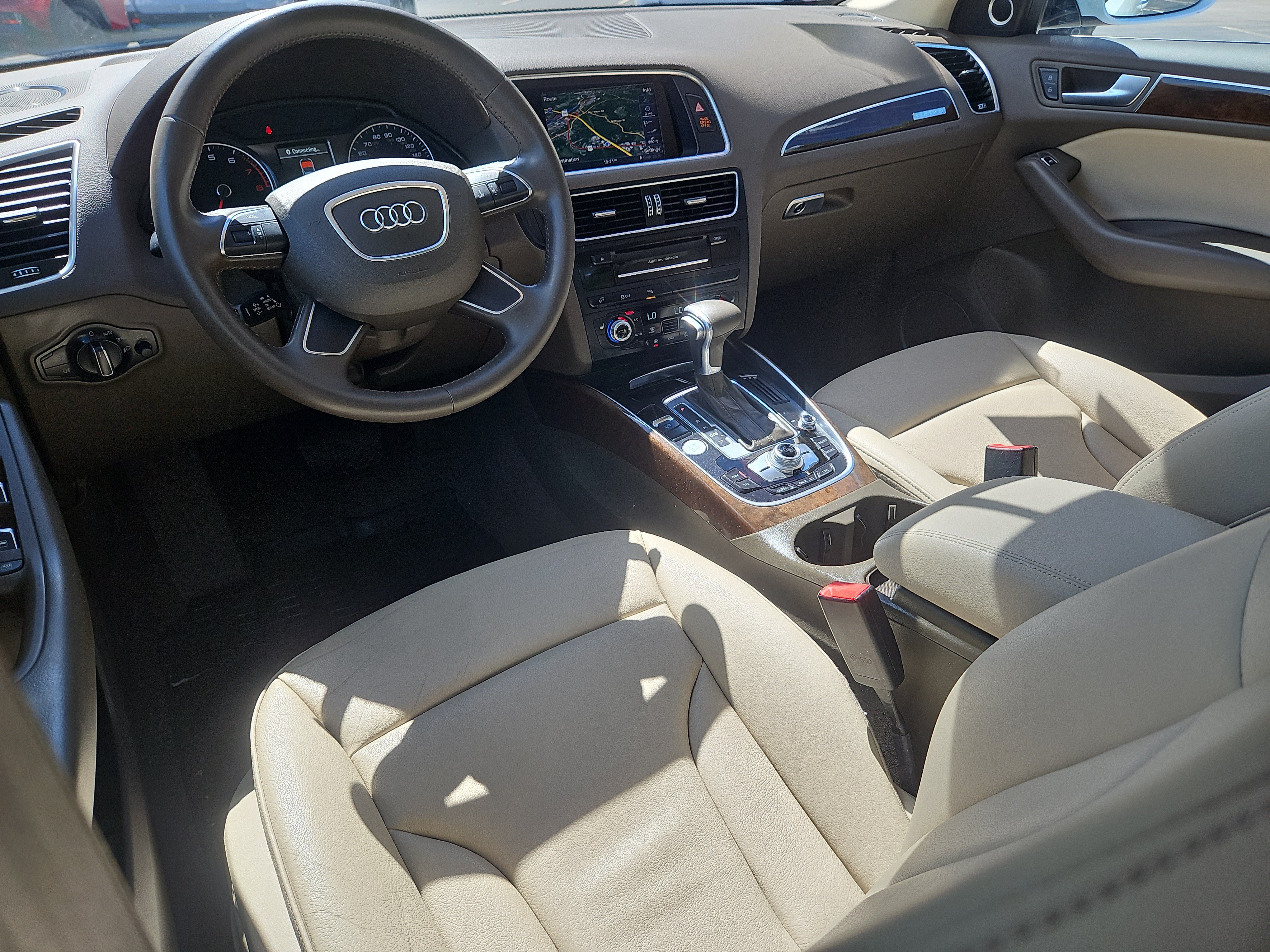 Used 2017 Audi Q5 2.0T Premium Plus w/ Technology Package AWD/4WD image 3