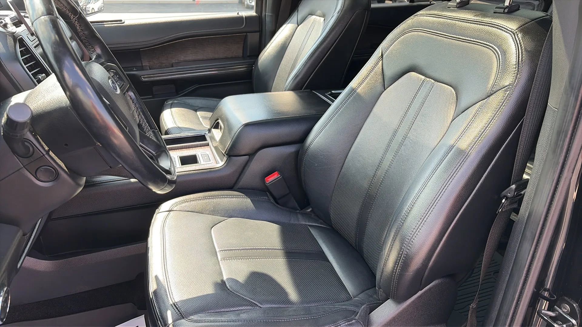 Used 2018 Ford Expedition Limited image 9
