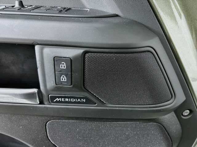 New 2025 Land Rover Defender 130 S AWD/4WD image 20