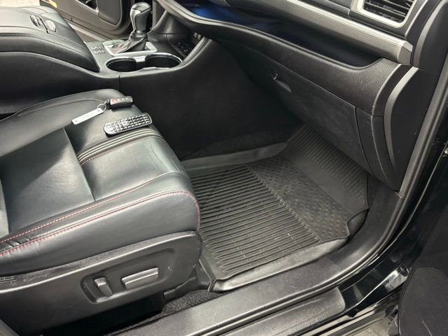 Used 2019 Toyota Highlander SE image 36