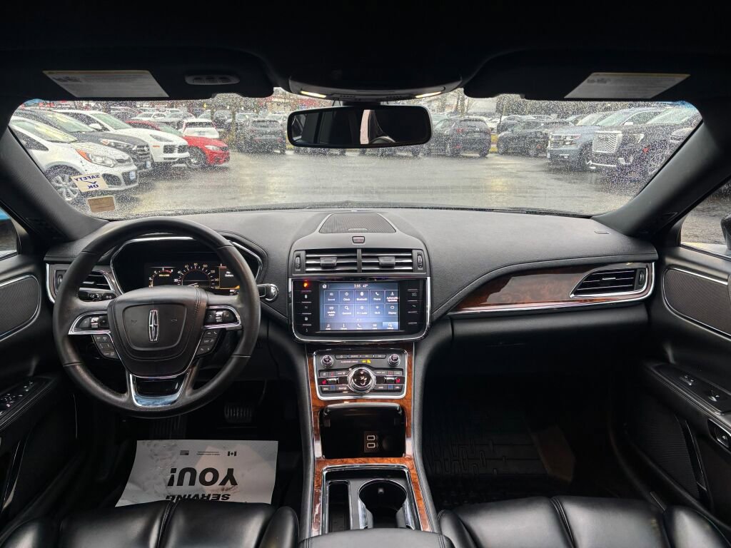 Used 2019 Lincoln Continental Premiere image 12