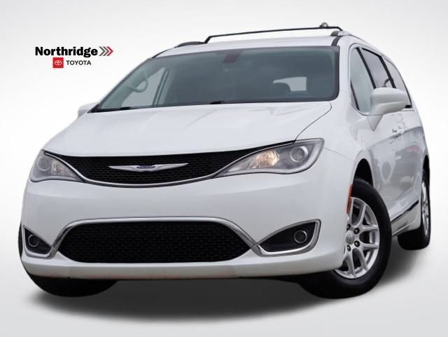Used 2020 Chrysler Pacifica Touring-L image 1
