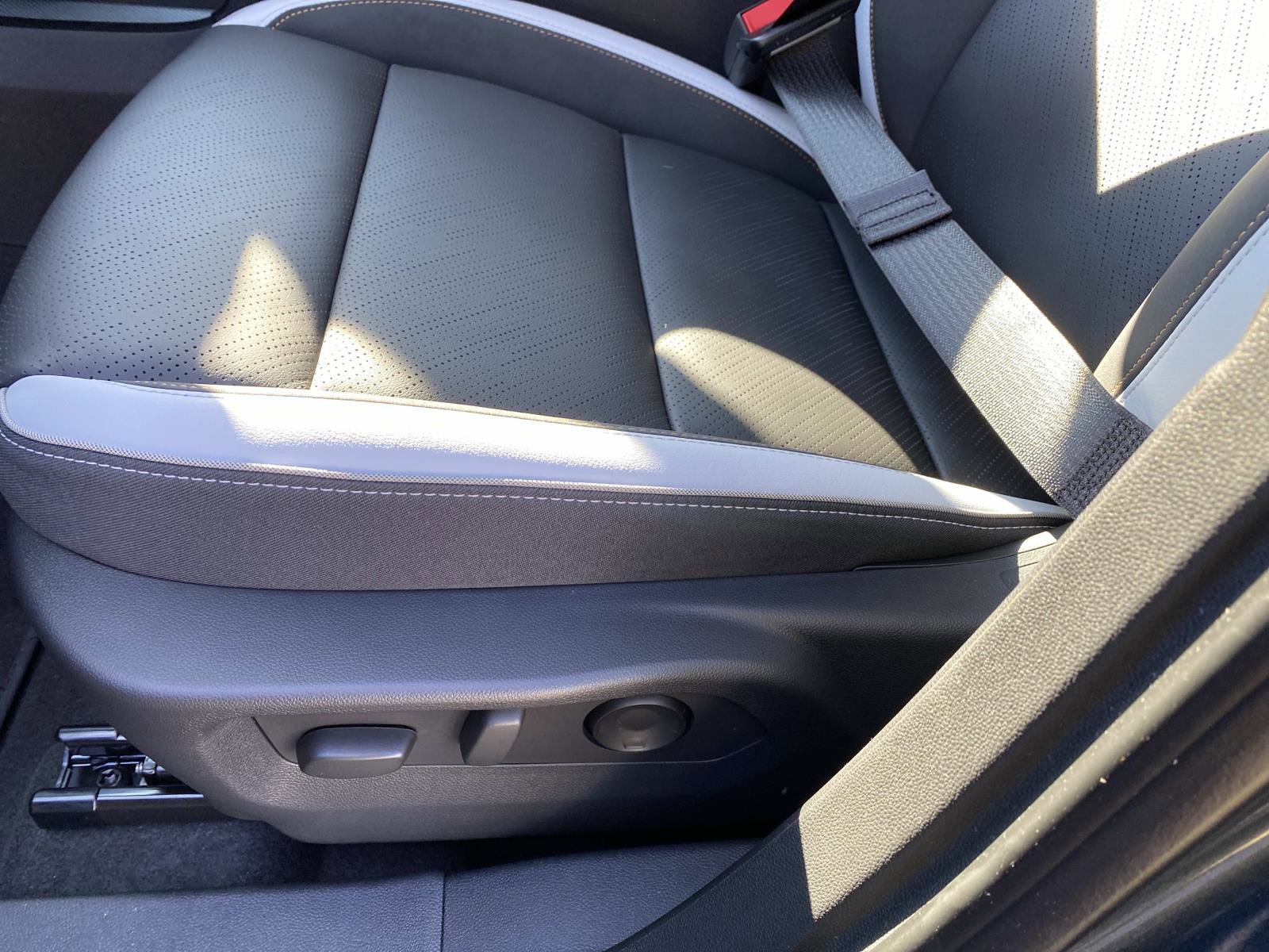 New 2026 Buick Envision Sport Touring image 8