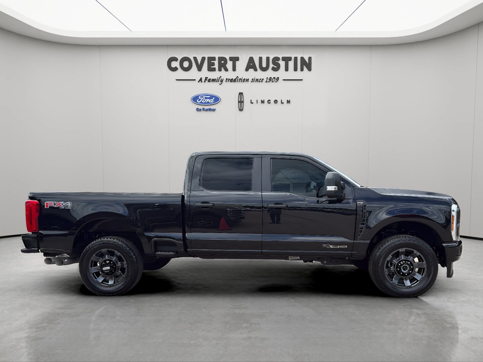 Used 2026 Ford F250 XL w/ STX Appearance Package AWD/4WD image 6