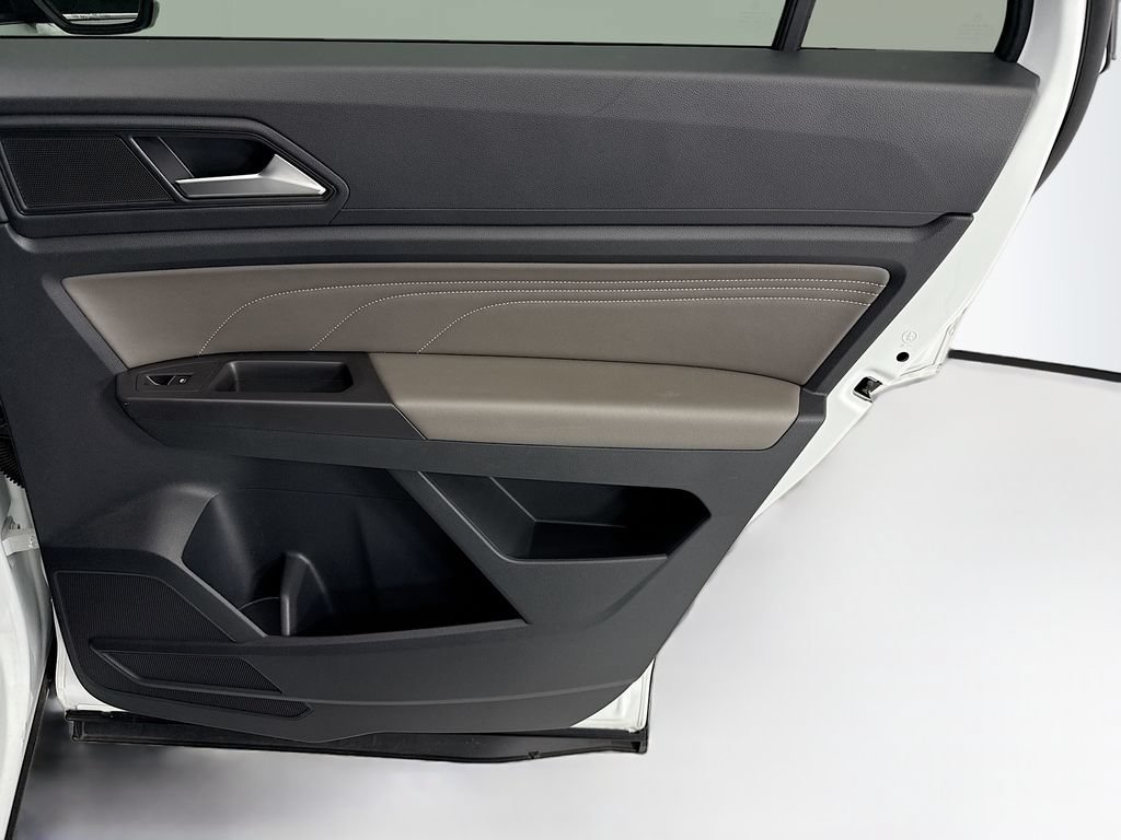 Certified 2023 Volkswagen Atlas Cross Sport SE w/ Panoramic Sunroof Package FWD image 25