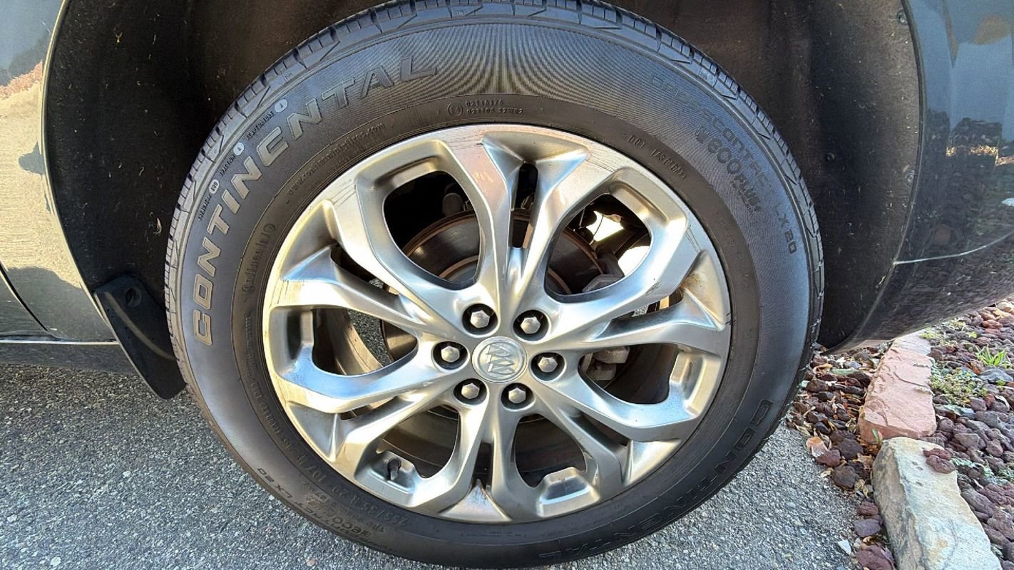 Used 2018 Buick Enclave Avenir w/ Avenir Technology Package image 36