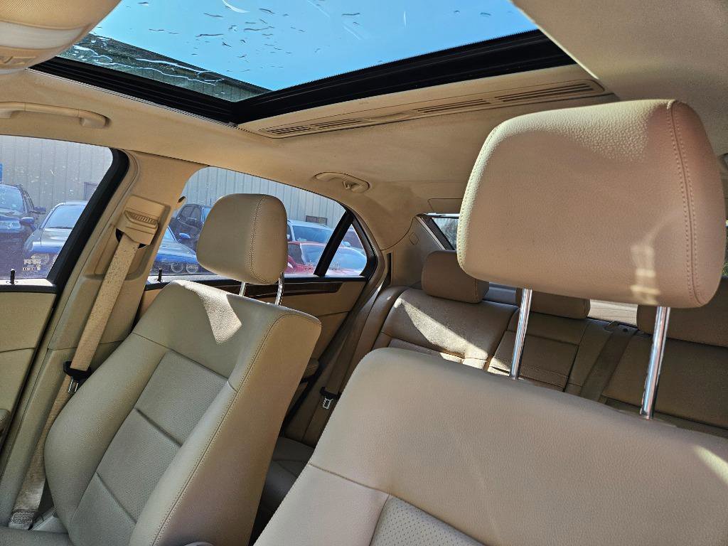 Used 2011 Mercedes-Benz E 350 4MATIC Sedan image 14