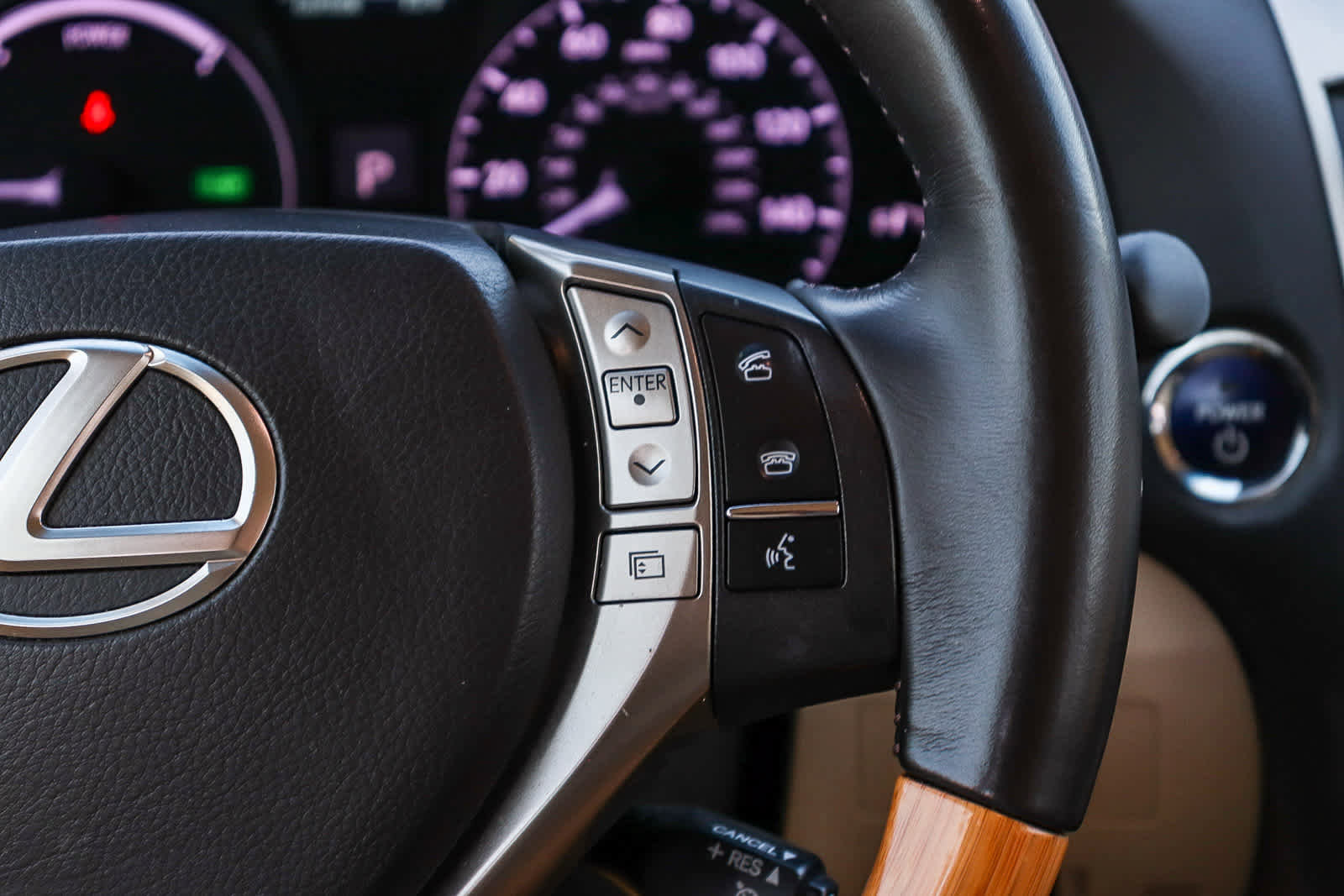 Used 2014 Lexus RX 450h FWD image 18