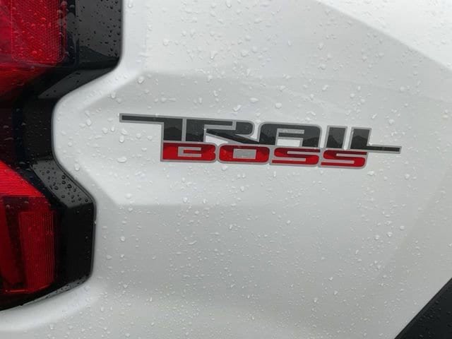 Used 2023 Chevrolet Colorado Trail Boss w/ Advanced Trailering Package image 11