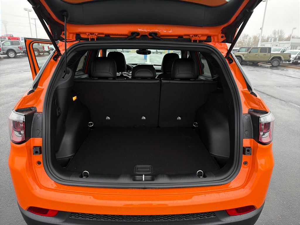 New 2026 Jeep Compass Latitude image 21