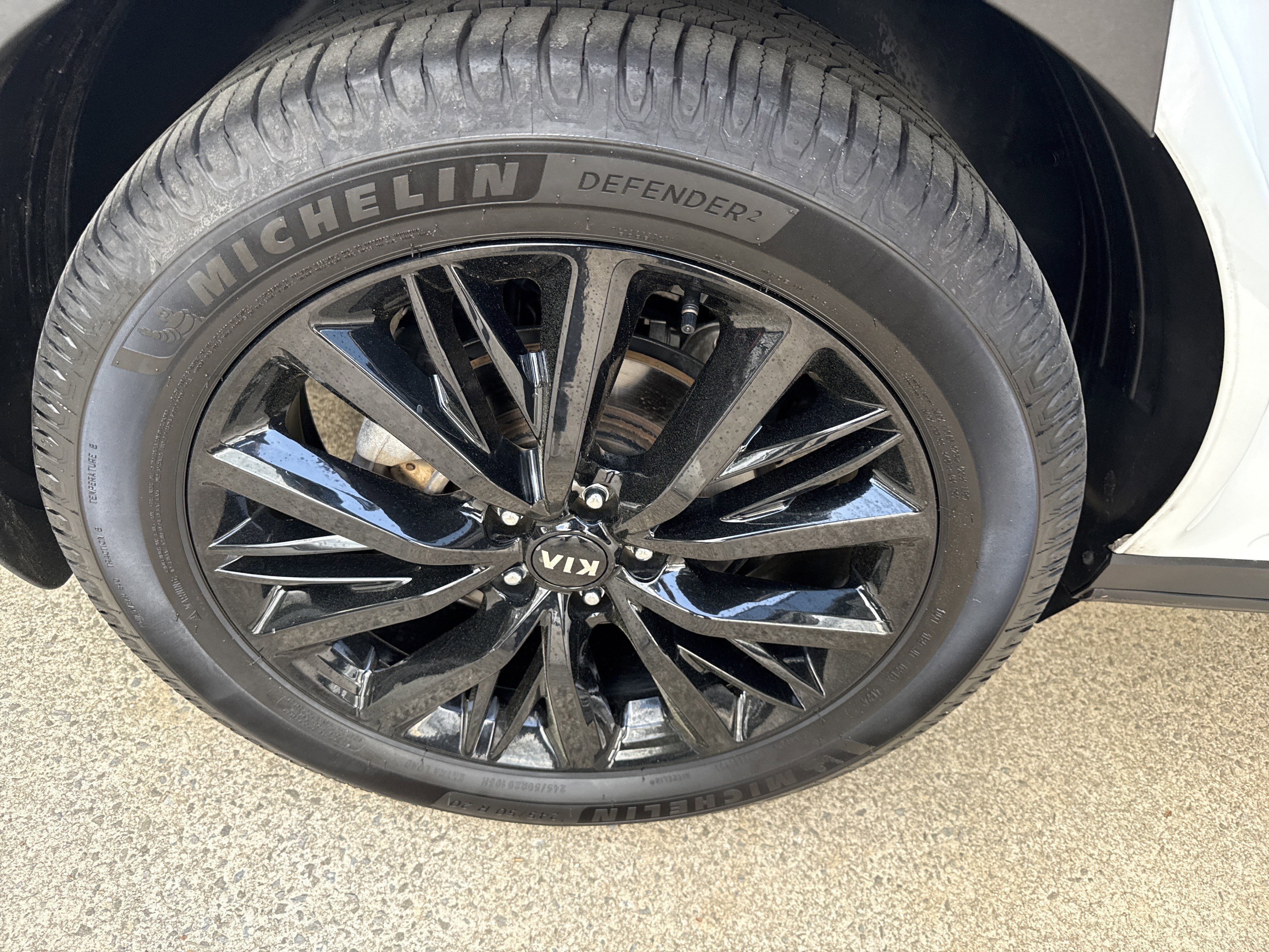 Used 2020 Kia Telluride SX w/ SX Prestige Package image 17