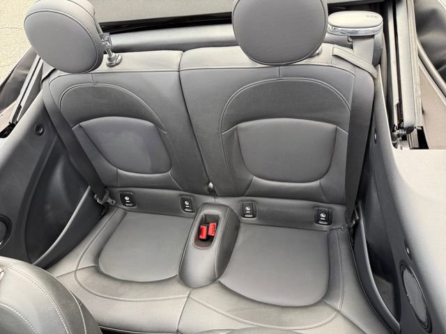 Certified 2024 MINI Cooper S image 30