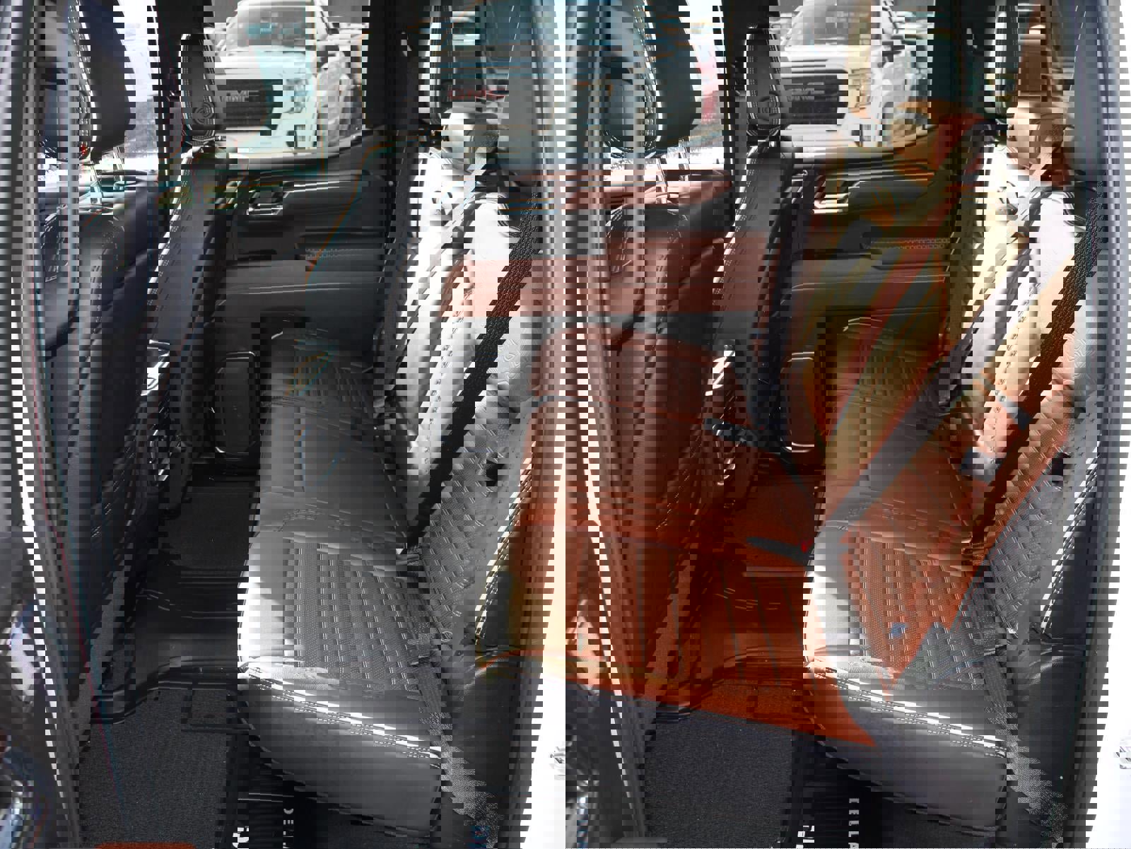 Used 2024 GMC Sierra 1500 Denali Ultimate AWD/4WD image 16