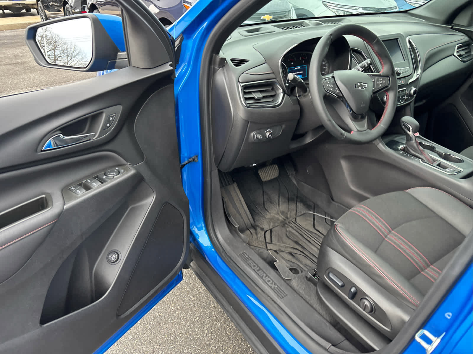 Certified 2024 Chevrolet Equinox RS w/ LPO, Floor Liner Package image 7