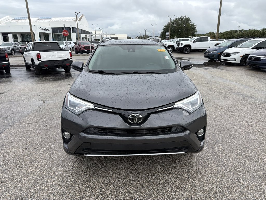 Used 2018 Toyota RAV4 Limited FWD image 9