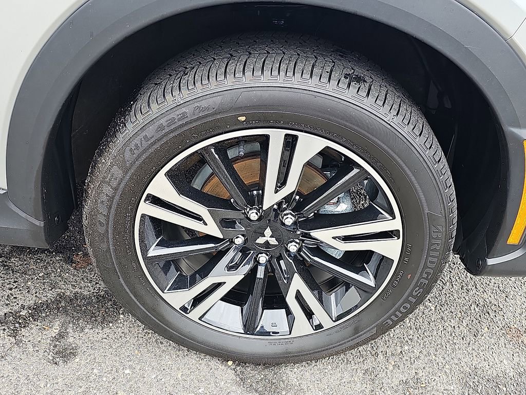 Used 2025 Mitsubishi Eclipse Cross SE image 8