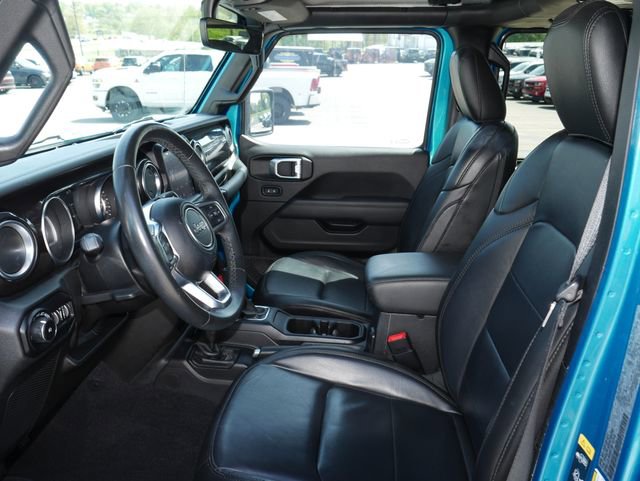 Used 2020 Jeep Wrangler Unlimited Sahara AWD/4WD image 2