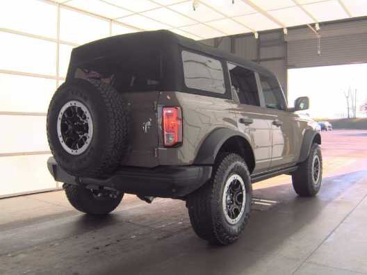 Used 2025 Ford Bronco Big Bend w/ Black Diamond Package image 6