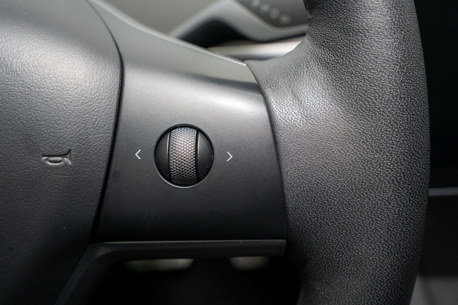 Used 2023 Tesla Model 3 Performance AWD/4WD image 29