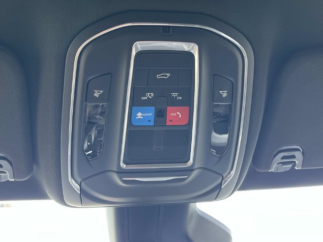 New 2026 Jeep Grand Wagoneer L Limited AWD/4WD image 34