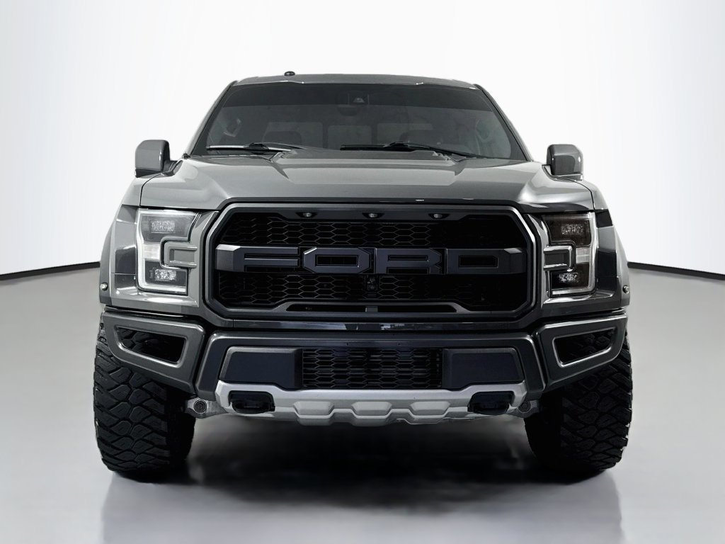 Used 2018 Ford F150 Raptor w/ Equipment Group 802A Luxury AWD/4WD image 3