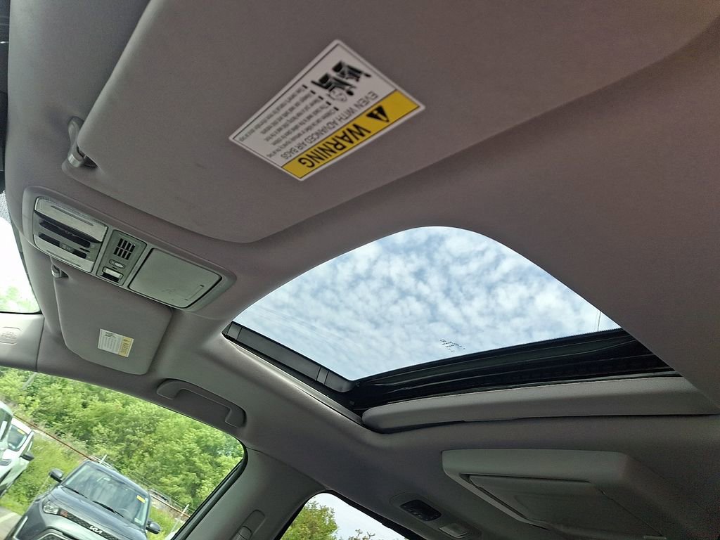 Used 2022 Honda Odyssey Touring image 17