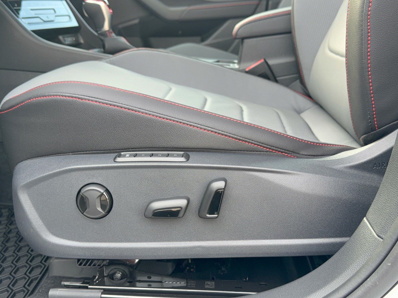 New 2027 Volkswagen Jetta GLI Autobahn FWD image 16