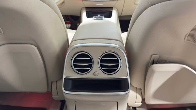 Used 2017 Mercedes-Benz S 550 Sedan image 17