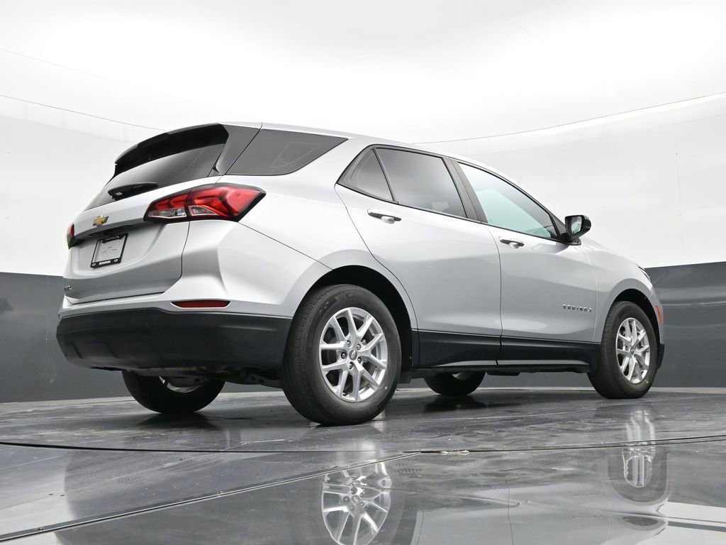 Certified 2022 Chevrolet Equinox LS image 24