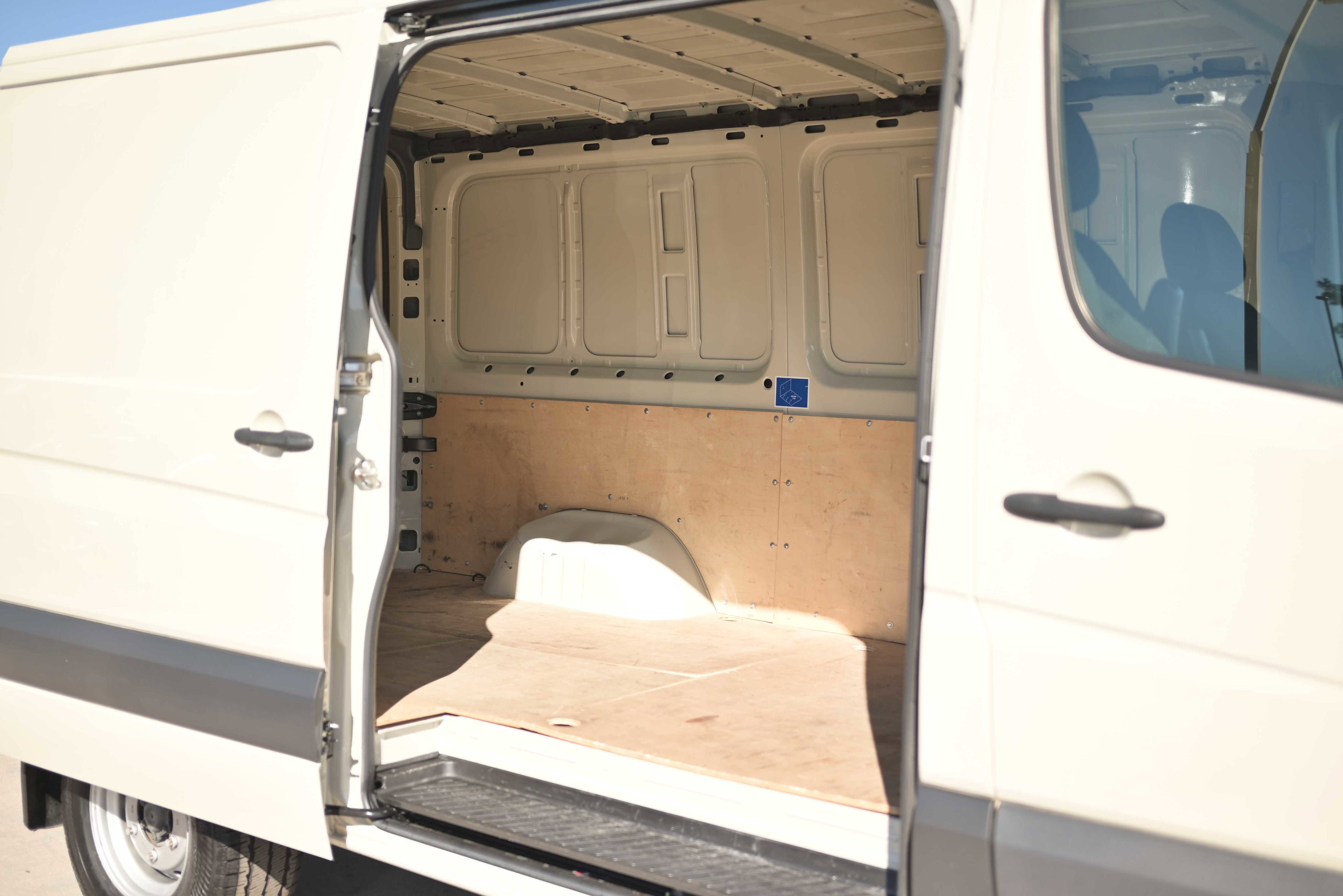 Used 2017 Mercedes-Benz Sprinter 3500 w/ Trailer Hitch Package image 12