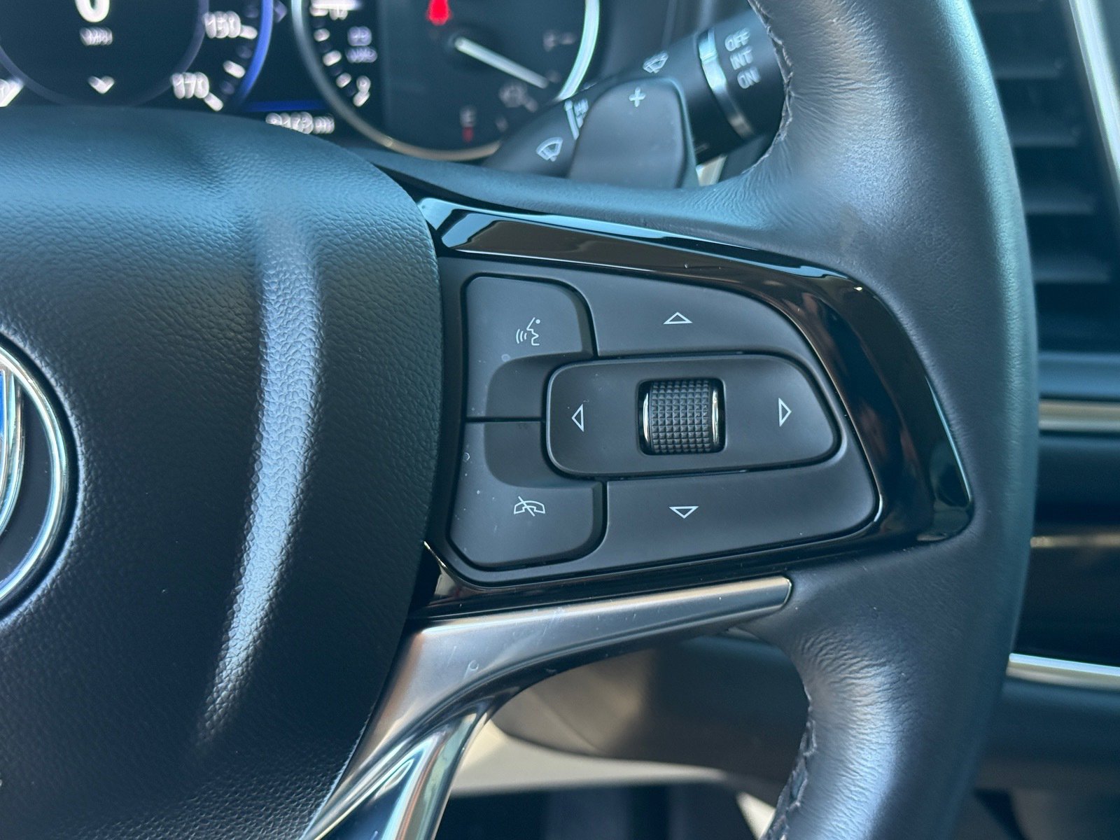 Used 2024 Buick Enclave Avenir w/ Trailering Package, 5000 lbs. image 16