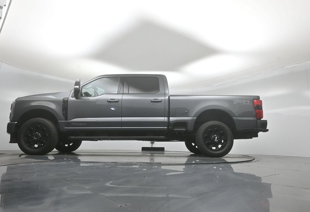 New 2026 Ford F250 Lariat w/ Black Appearance Package AWD/4WD image 7