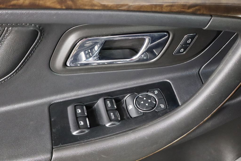 Used 2014 Ford Taurus Limited FWD image 19