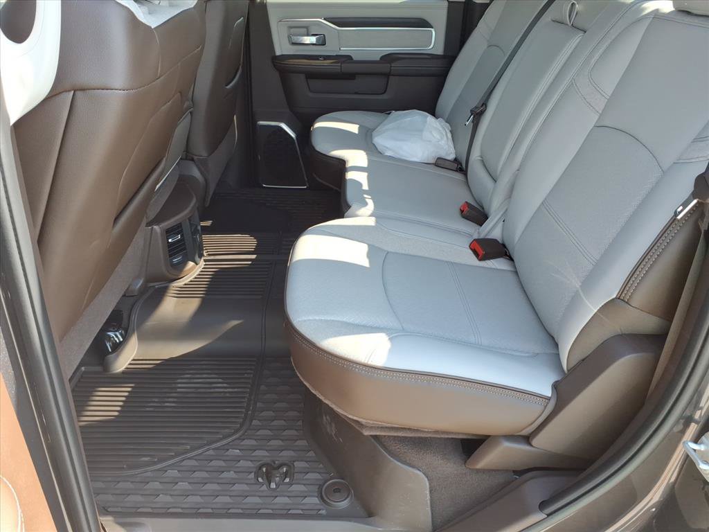New 2027 RAM 2500 Laramie AWD/4WD image 13