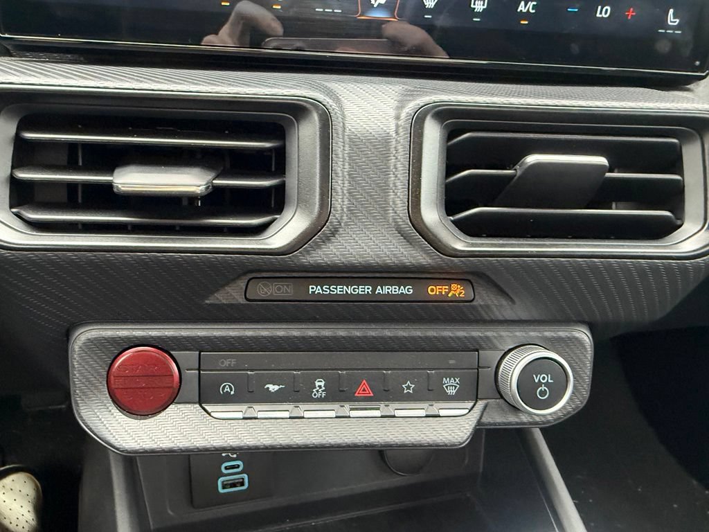 Used 2025 Ford Mustang Coupe RWD image 24