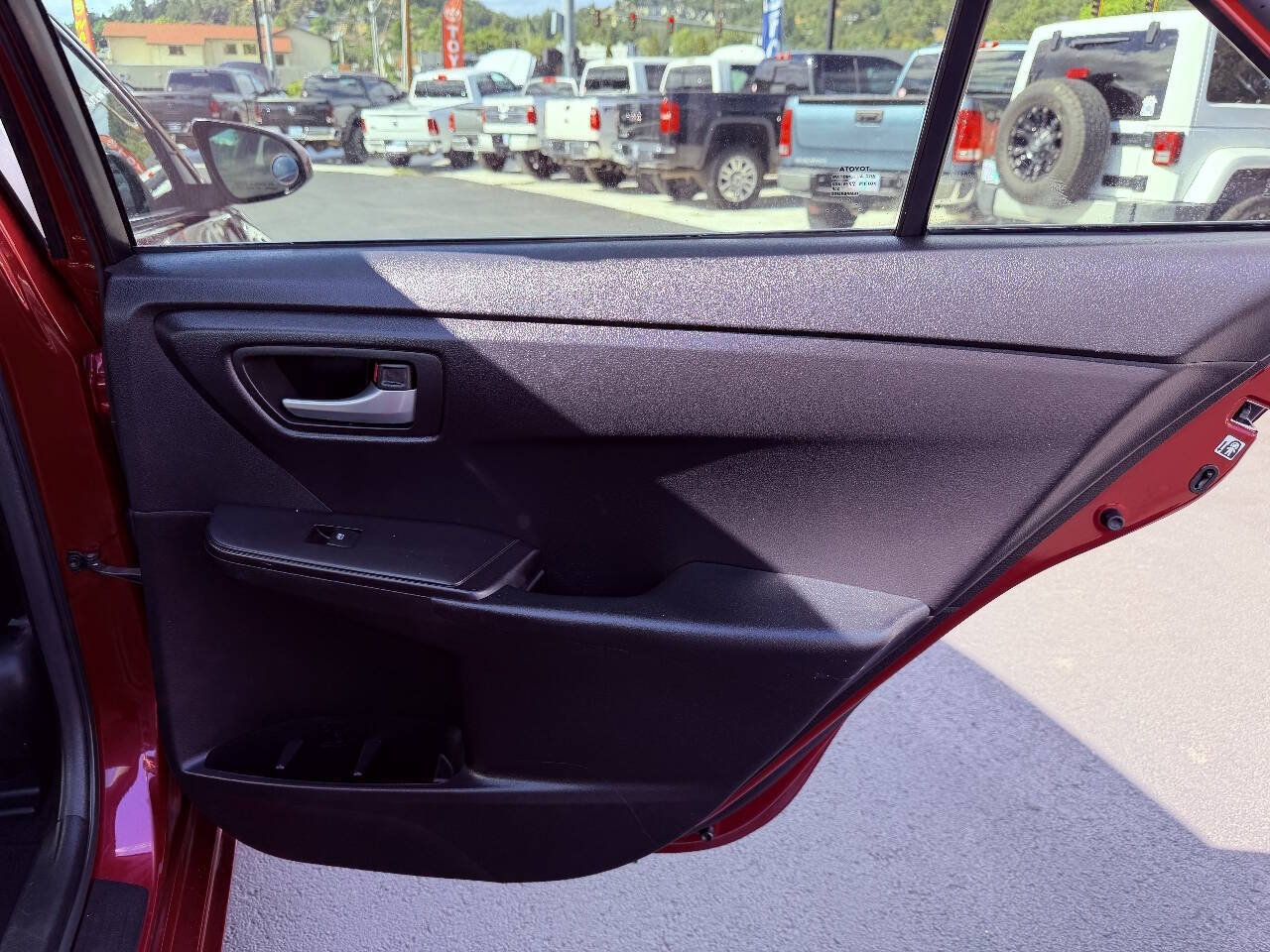 Used 2016 Toyota Camry SE FWD image 26