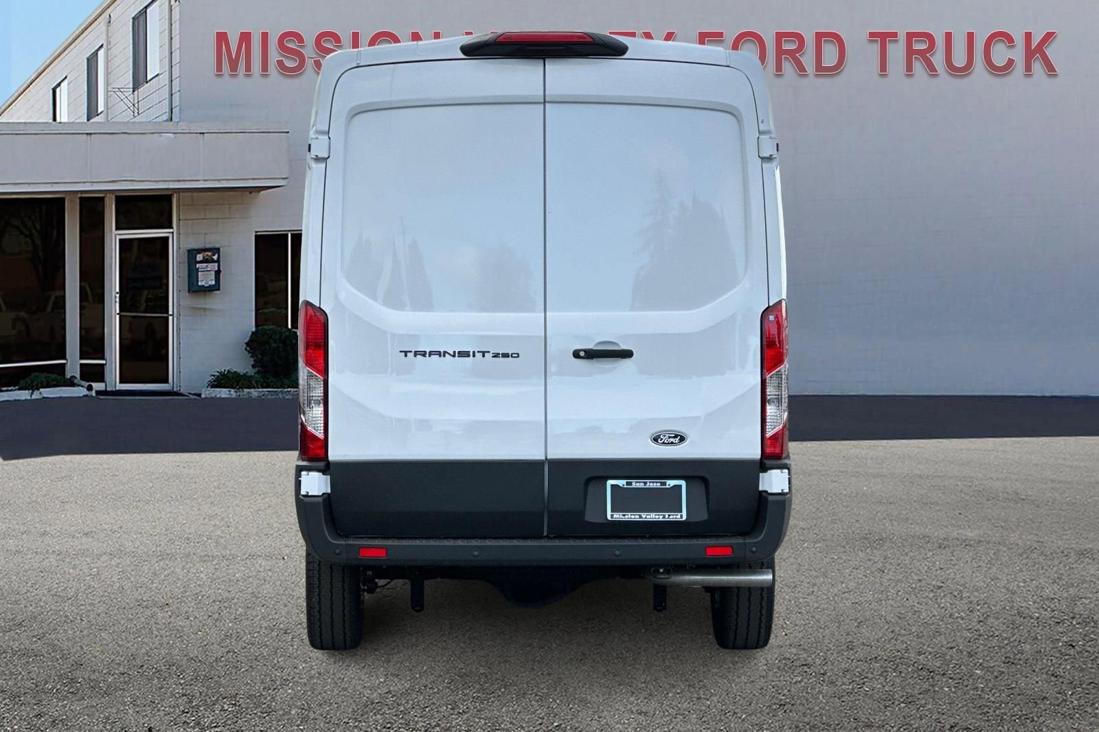 New 2026 Ford Transit 250 148 Medium Roof RWD image 5