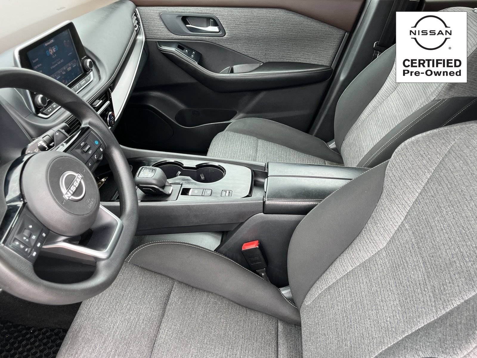 Certified 2023 Nissan Rogue SV FWD image 17