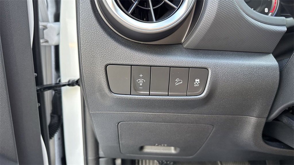 Used 2022 Hyundai Kona SEL image 55