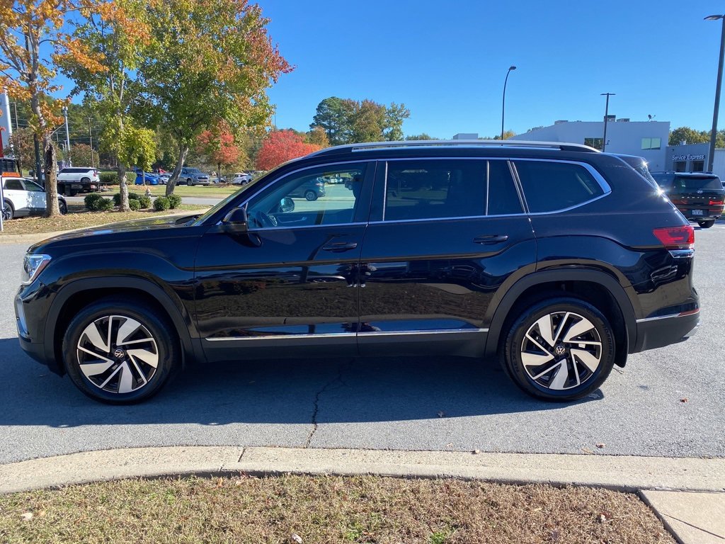 Used 2025 Volkswagen Atlas SEL image 4